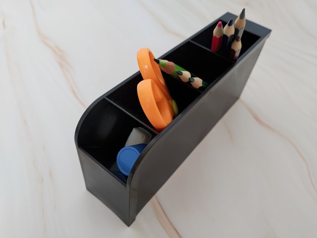 【キャンドゥ】タワーペンスタンド