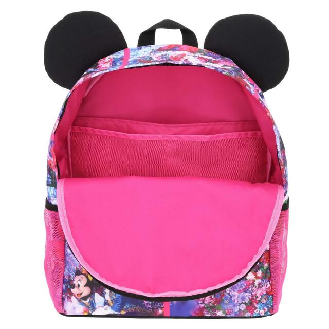 リュックサック 6,800円｜東京ディズニーリゾート・フォトグラフィープロジェクト「イマジニング・ザ・マジック」グッズ｜販売店舗：東京ディズニーランド「ギャグファクトリー／ファイブ・アンド・ダイム」、東京ディズニーシー「エンポーリオ」｜発売日：2026年3月6日（金）