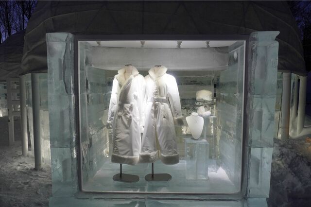 【リゾナーレトマム】アイスヴィレッジ内の「氷のブティック」