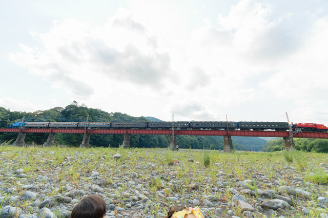 先頭はトーマス、最後尾にジェームス!!