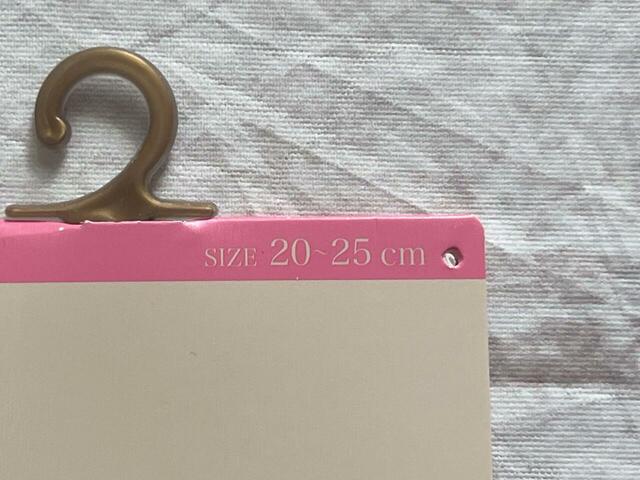 サイズはワンサイズ。20cm〜25cmに対応しています