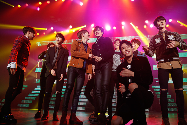 PENTAGON　12月10日＠東京・豊洲PIT