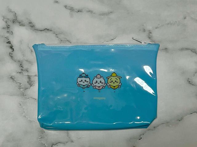 【Seria（セリア）】ちいかわ マチつきポーチ／裏面は妖精さんバージョンのイラストです！