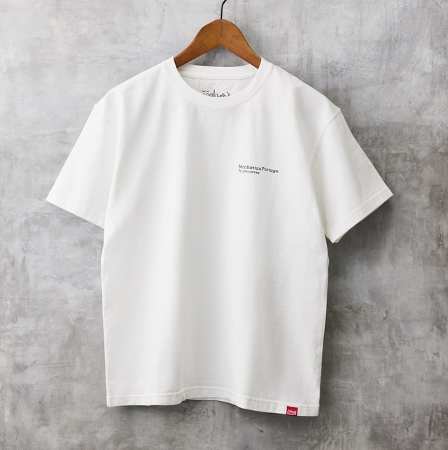 「タリーズコーヒー×マンハッタンポーテージ Tシャツ（ホワイト）」＜13,800円（税込）＞【「タリーズコーヒー×マンハッタンポーテージ」コラボレーションアイテムが新登場】
