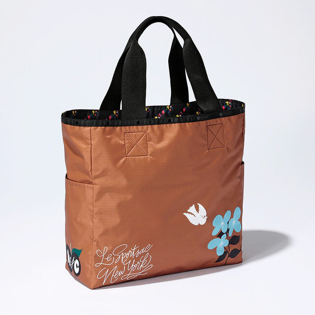 【レスポートサック×SHOGO SEKINE／Garden of NYC】LG Reversible Tote（高さ36×幅36×奥行14cm・26,400円）