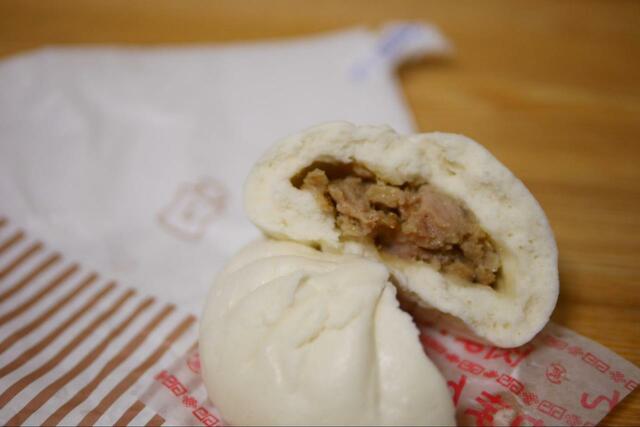 【ローソン ジューシー肉まん】たけのこのシャキシャキ感がたまらない