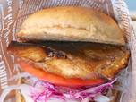 鯖バーガー(税込 500円)