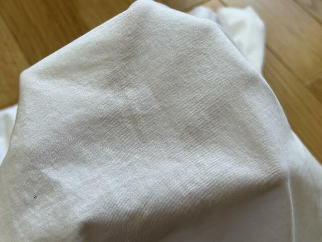 【ユニクロ クロミ＆マイメロディ UT グラフィックTシャツ WHITE】少し透けるのでインナーは必要