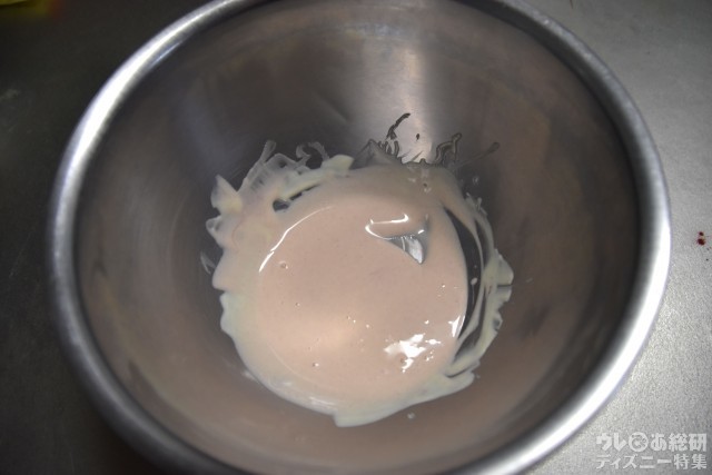 シェリーメイは赤の食用色素で着色します