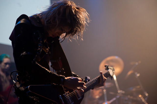 えんそく・クラオカユウスケ(G)/(撮影・さわきみのり)