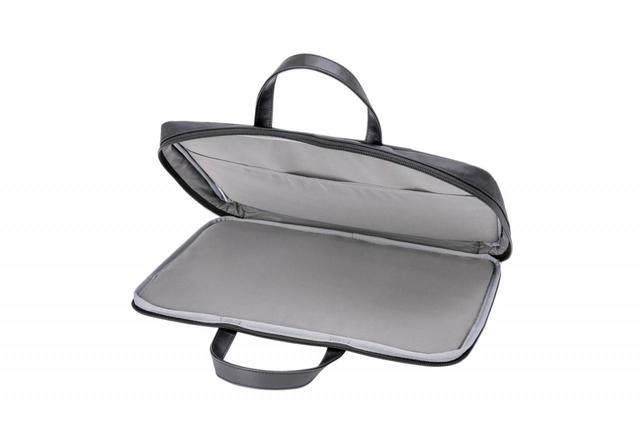 ノートパソコンケース｜3,800円｜縦約26×横約40×厚さ約4cm