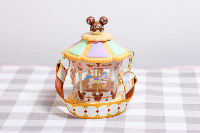 グミキャンディー、ミニスナックケース付き 1400円｜ストラップ付き