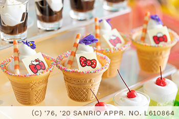 『アイスクリームカップチーズケーキ』