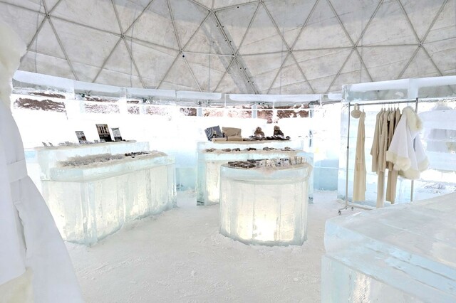 【リゾナーレトマム】「氷のブティック」のコートはレンタルできる（1時間2,000円）