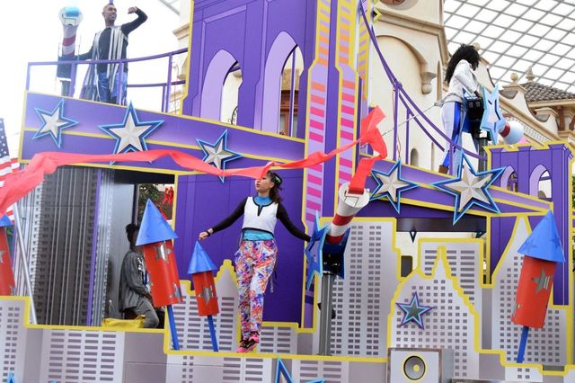 ユニバーサル・RE-BOOOOOOOON・パレード｜ユニバーサル・ワンダー・クリスマス｜ユニバーサル・スタジオ・ジャパン