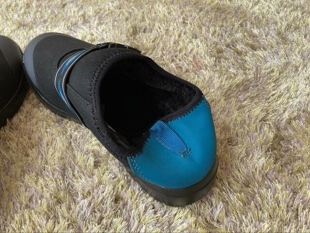 【ワークマン 裏ボアLIGHT(ライト)スリッポン】かかとが踏めちゃうんです