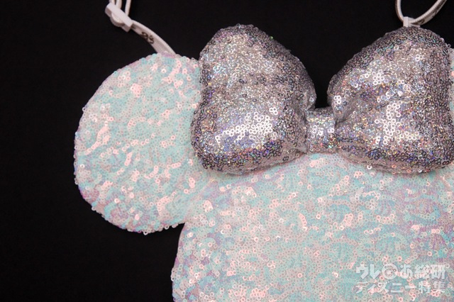 ポシェット ¥2,600|光が反射してキラキラと美しい