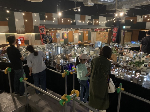 「レトロ東京」エリア