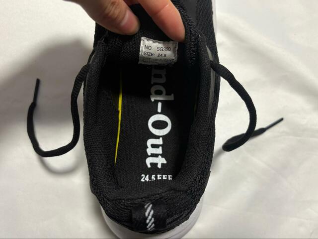 【ワークマン　アスレシューズエピオン】24.5cmサイズを購入。足幅は約10.5cmで少し狭めな印象です