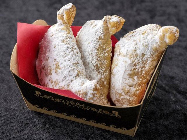 東京ディズニーシー「ディズニーストーリービヨンド」|キアッケレ(コーヒー&マスカルポーネ)680円