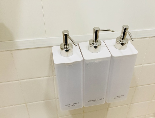 【ニトリ フィルムフックツーウェイディスペンサー】ホテルライクなバスルームに