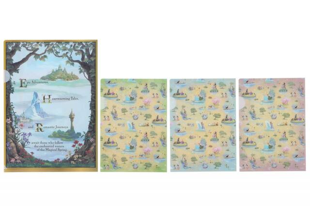 クリアホルダーセット 1,200円｜「ファンタジースプリングス」の壮大な美しい世界観をテーマにしたグッズ｜販売店舗：東京ディズニーシー「エンポーリオ」｜発売日：2024年5月28日（火）