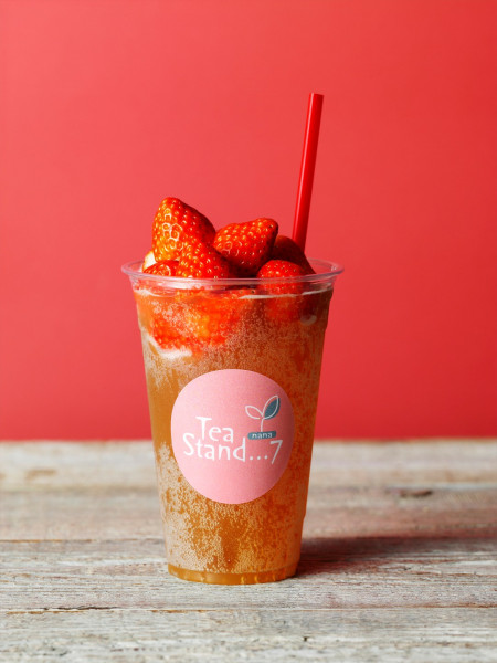 【千駄ヶ谷】ティースタンドナナ／いちごのフルーツティーソーダ
