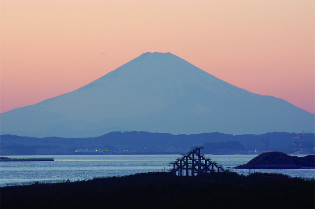 明治百年記念展望塔　提供／富津市