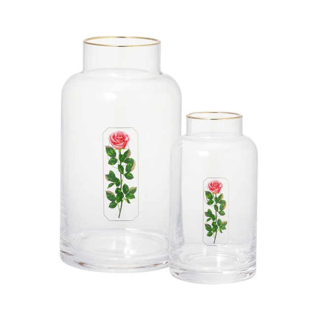 曲線が美しいクリアベースにルル メリーのバラとゴールドリムのデザインがモダンさを感じるフラワーベース