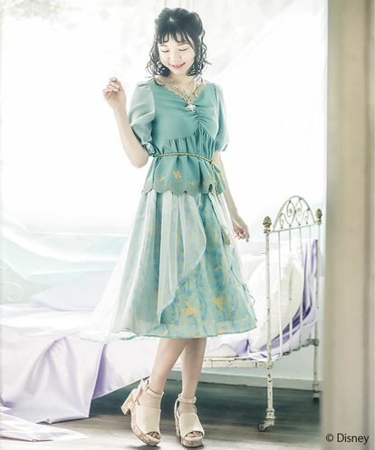 初のディズニーアイテムは アラジン Axes Femme Poetique ファッションコーデがおしゃれ 写真 5 15 ディズニー特集 ウレぴあ総研