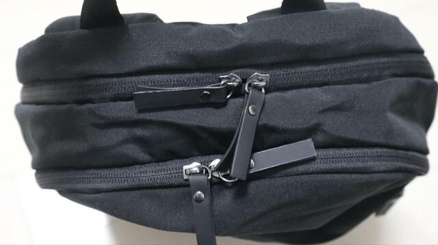 【ニトリ デコホーム　軽くて背負いやすい 2ルームリュック】容量は約19L。ダブルファスナータイプで、2つの荷室があるのが最大の特徴！