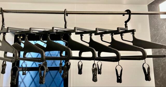 【カインズ 幅が変えられる取込みやすい7連インテリアハンガー】広げたらしっかり幅を取れるので洗濯物も乾きやすい