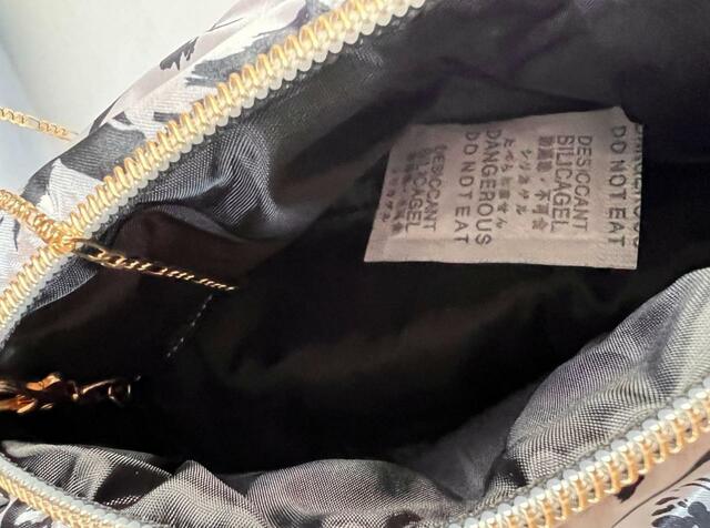 【sweet10月号×SNIDEL リボンつき2WAYポシェット】口が大きく開くから荷物が入れやすい！