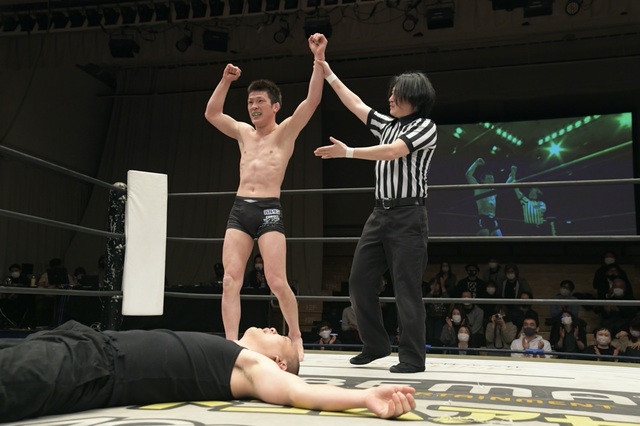 写真提供：DDTプロレスリング