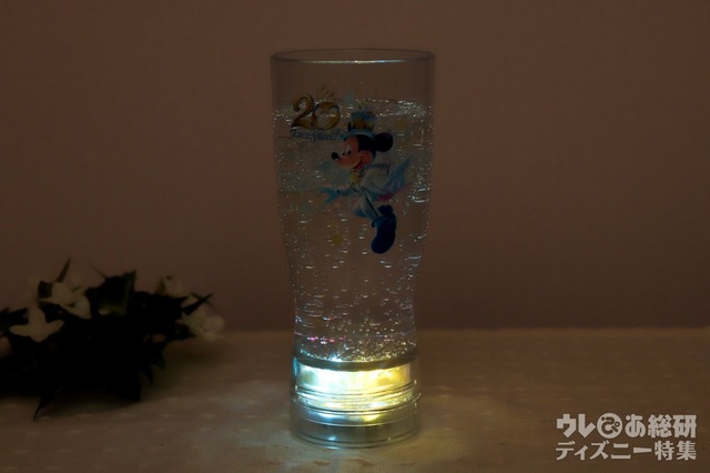 スーベニアタンブラー プラス ¥900|幻想的に光る