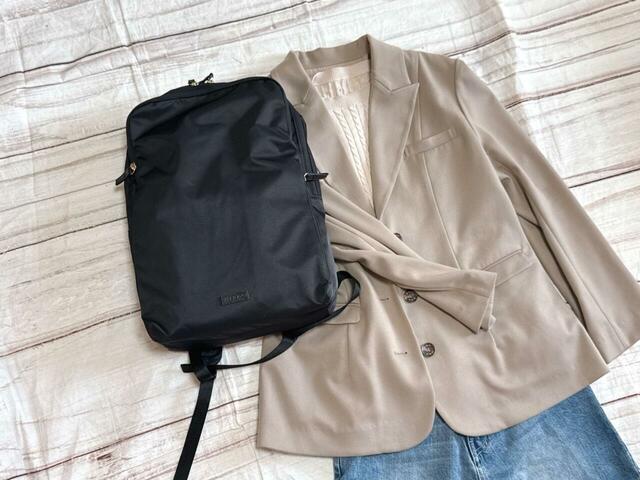 ジャケットを合わせたスタイルにもぴったり