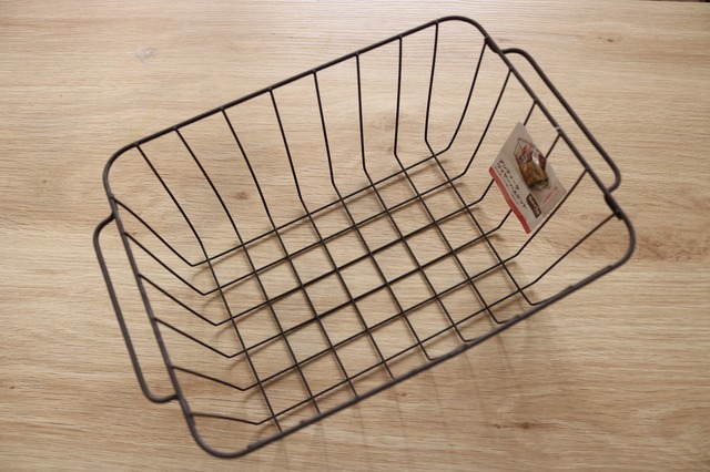 アンティークワイヤーバスケット（セリア）