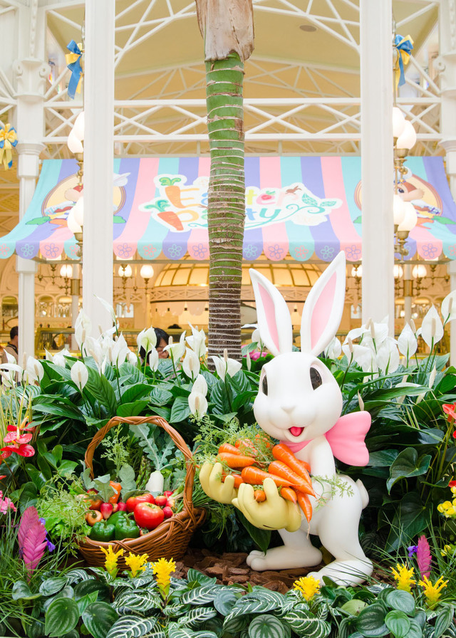 2016年「ディズニー・イースター」デコレーション｜東京ディズニーランド「クリスタルパレス・レストラン」