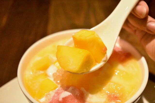 ゴロゴロはいってるアップルマンゴー