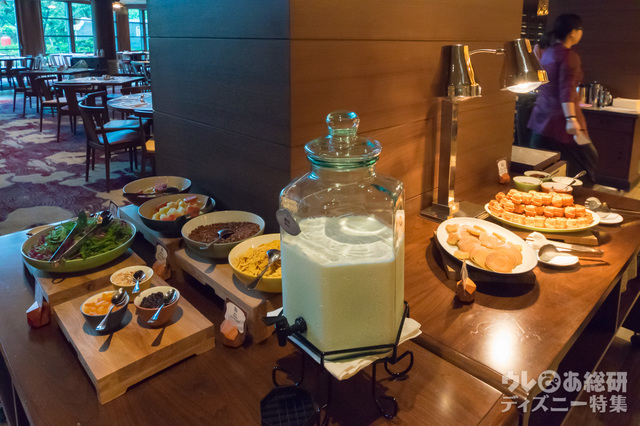 レストラン「ドラゴン・ウィンド」｜香港ディズニーランド・リゾート「ディズニー・エクスプローラーズ・ロッジ」