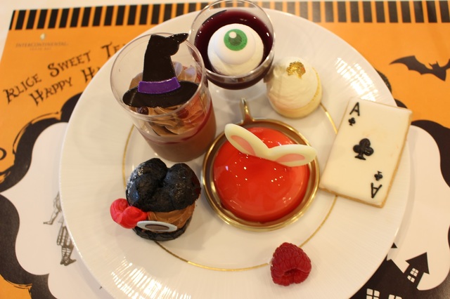 ハロウィンを意識したスイーツはぜひSNSにアップして