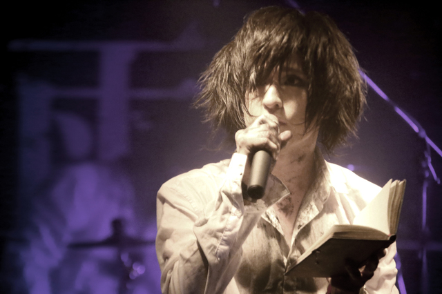 ザアザア・一葵（Vo）