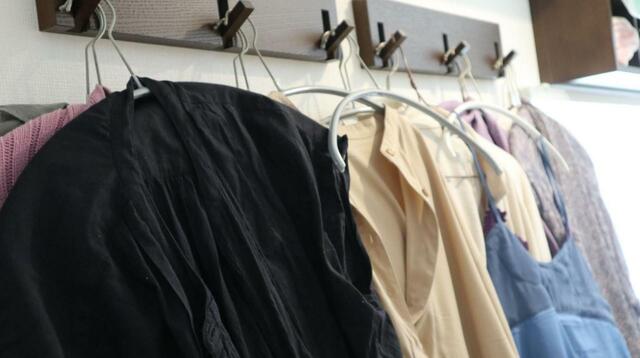 【整理整頓前】とにかく「たたまない」のがズボラ主婦の服収納のこだわり