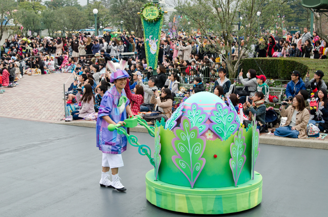 東京ディズニーランド　ディズニー・イースター「ヒッピティ・ホッピティ・スプリングタイム」 ©Disney 