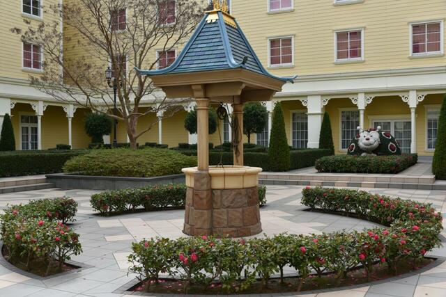 東京ディズニーセレブレーションホテル ウィッシュ(中庭昼景)