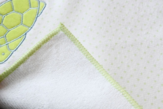 【「タイトーくじ　ブルーナアニマル　Dot Pattern Collection」】E賞　ループ付きハンカチ／柔らかい素材で使いやすそう