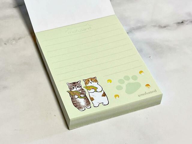 【Seria（セリア）】中の絵柄は2種類！1つ目はとうもろこしを持ったにゃんこ♪