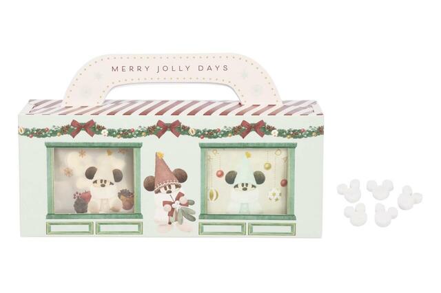 ココア マシュマロ付き 1,400円｜東京ディズニーリゾート「ディズニー・クリスマス」スペシャルグッズ｜販売店舗：東京ディズニーランド「ワールドバザール・コンフェクショナリー」、東京ディズニーシー「ヴァレンティーナズ・スウィート」｜発売日：2025年11月10日（月）