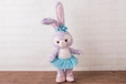 ぬいぐるみ 3,900円｜座った高さ約43cm｜ステラ・ルー｜2017年3月30日（木）発売｜マクダックス・デパートメントストア｜東京ディズニーシー