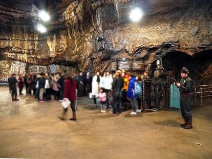 Tds 激レア センター オブ ジ アース 休止中にだけ開催される マグマサンクタムツアー 詳細レポ 1 5 ディズニー特集 ウレぴあ総研